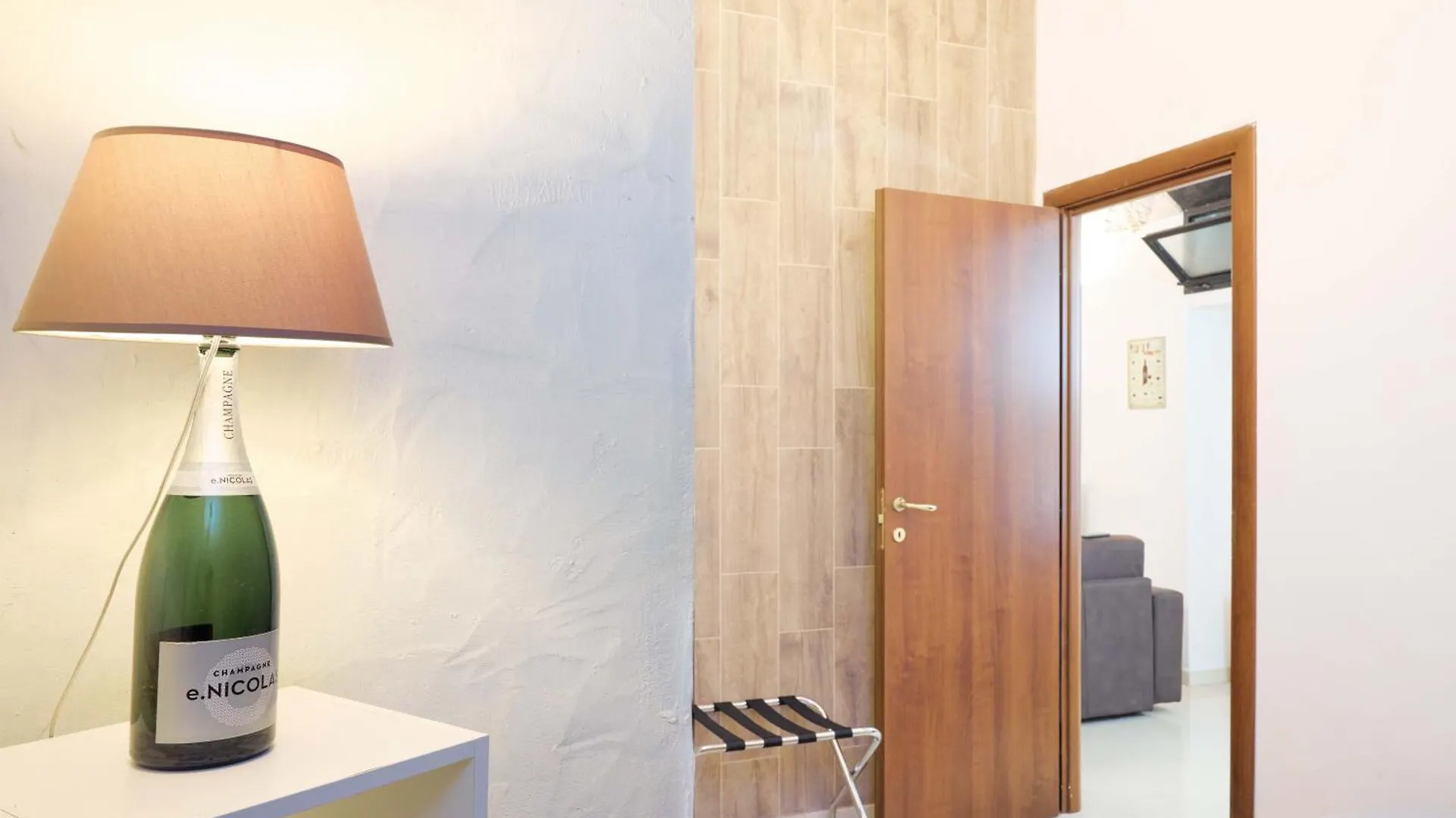 La Cantinetta Di Milano - The Wine Cave In Milan, Huge 110Sqm Apartment Next To Central Station