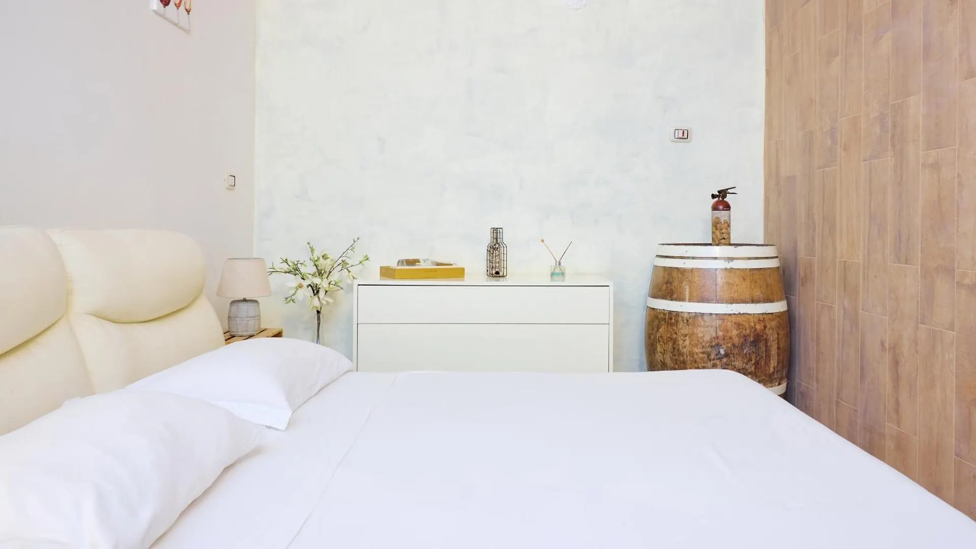 La Cantinetta Di Milano - The Wine Cave In Milan, Huge 110Sqm Apartment Next To Central Station
